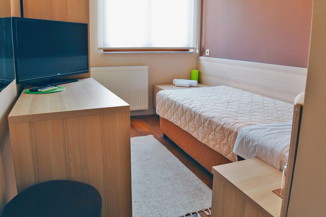 Hotel Bulevar Bitola Ngoại thất bức ảnh